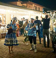 Saturday October 18 2025, 10-18-2025, Russian Wedding Arizona, Russian Wedding MC Mikhail Arizona, Russian wedding DJ Arizona, Balalaika Duo Wedding Arizona,       ,   ,    , Russian MC, tamada, Elina Karokhina (balalaika), Russian DJ Alisa, Russian wedding, Adobe Village Inn Hotel 150 Canyon Cir Dr Sedona AZ 86351