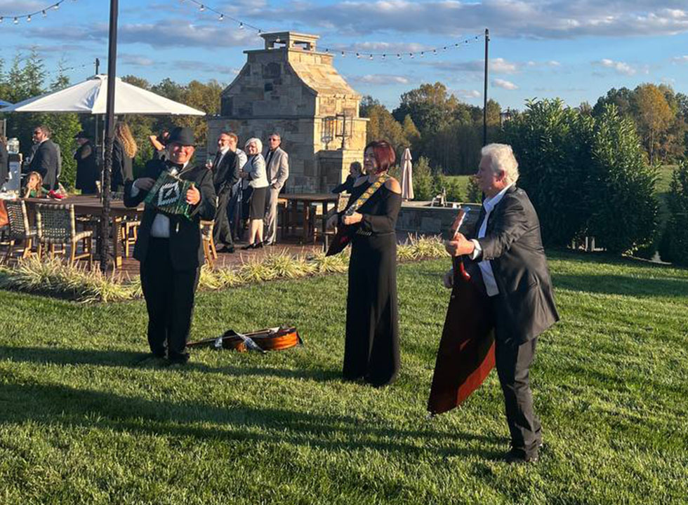 Russian-Jewish Wedding, Saturday October 8 2022, 10-08-2022, Tasting Room & Taphouse at Mount Ida Reserve 5600 Moonlight Dr Scottsville VA 24590, Mikhail Smirnov, Elina Karokhina, Leonid Bruk