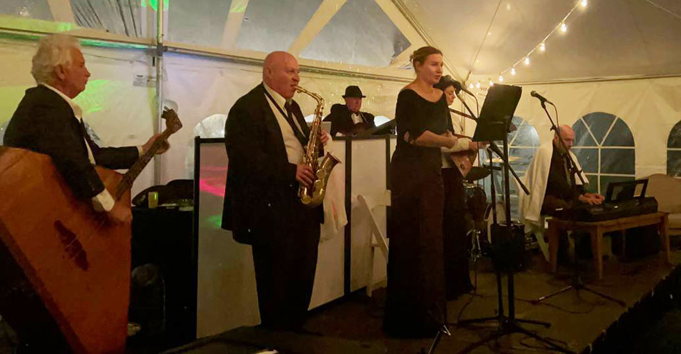 Russian-Jewish Wedding, Saturday October 8 2022, 10-08-2022, Tasting Room & Taphouse at Mount Ida Reserve 5600 Moonlight Dr Scottsville VA 24590, Leonid Bruk (contrabass-balalaika), Sasha Barder (saxophone), singer Vera Bergman, Elina Karokhina (balalaika), Rafael Javadov (violin, keyboard), Michael Barranco (drums), Mikhail Smirnov (guitar, garmoshka, vocals)