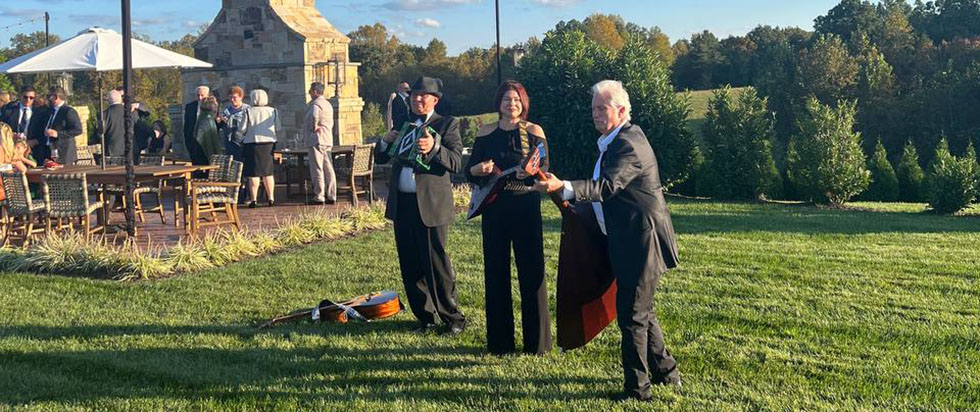 Russian-Jewish Wedding, Saturday October 8 2022, 10-08-2022, Tasting Room & Taphouse at Mount Ida Reserve 5600 Moonlight Dr Scottsville VA 24590, Leonid Bruk (contrabass-balalaika), Elina Karokhina (balalaika), Mikhail Smirnov (guitar, garmoshka, vocals)