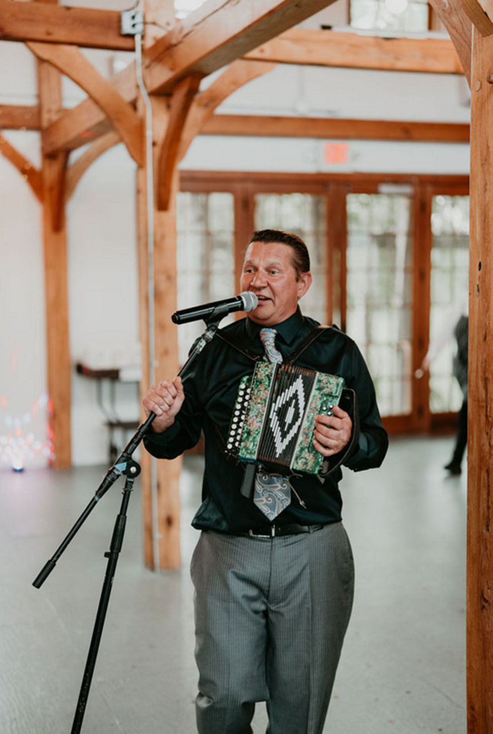 Photo credit: Joe Vogel Photography www.joevogelphoto.com, 05-18-2025, Sunday May 18 2025, Russian Wedding Master of Ceremonies, ������ ���������-������ �� ���-�����, Russian-American DJ, ������� ��������, ������ ���-����, Russian MC from New York